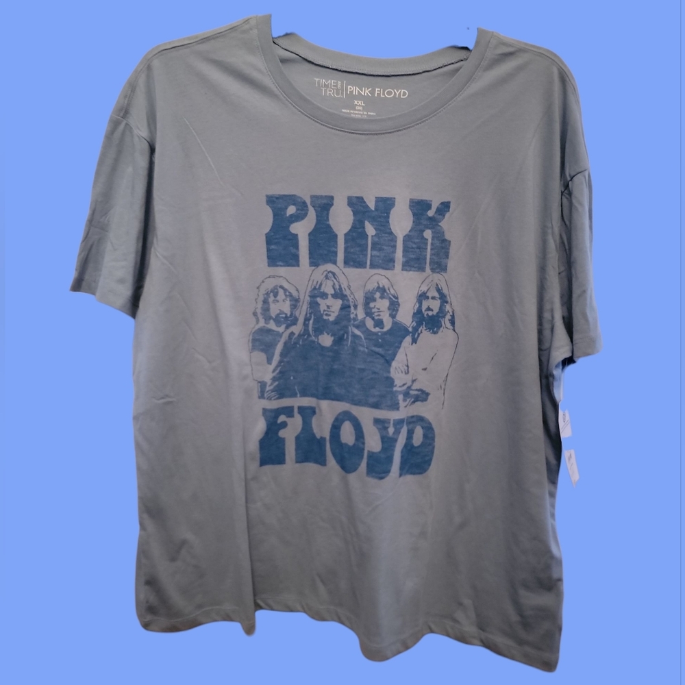 Time and Tru Gray Graphic Tee